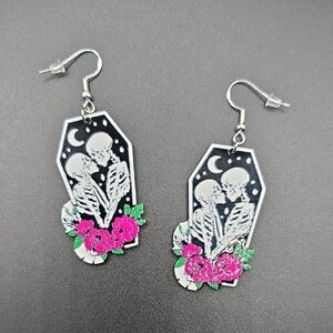 Skeleton Lovers Coffin Earrings – Gothic Romance with Roses